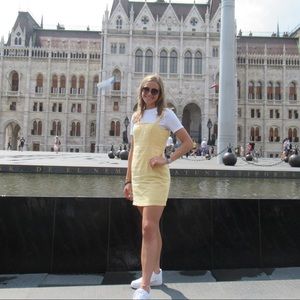 Meet your Posher, Chloe